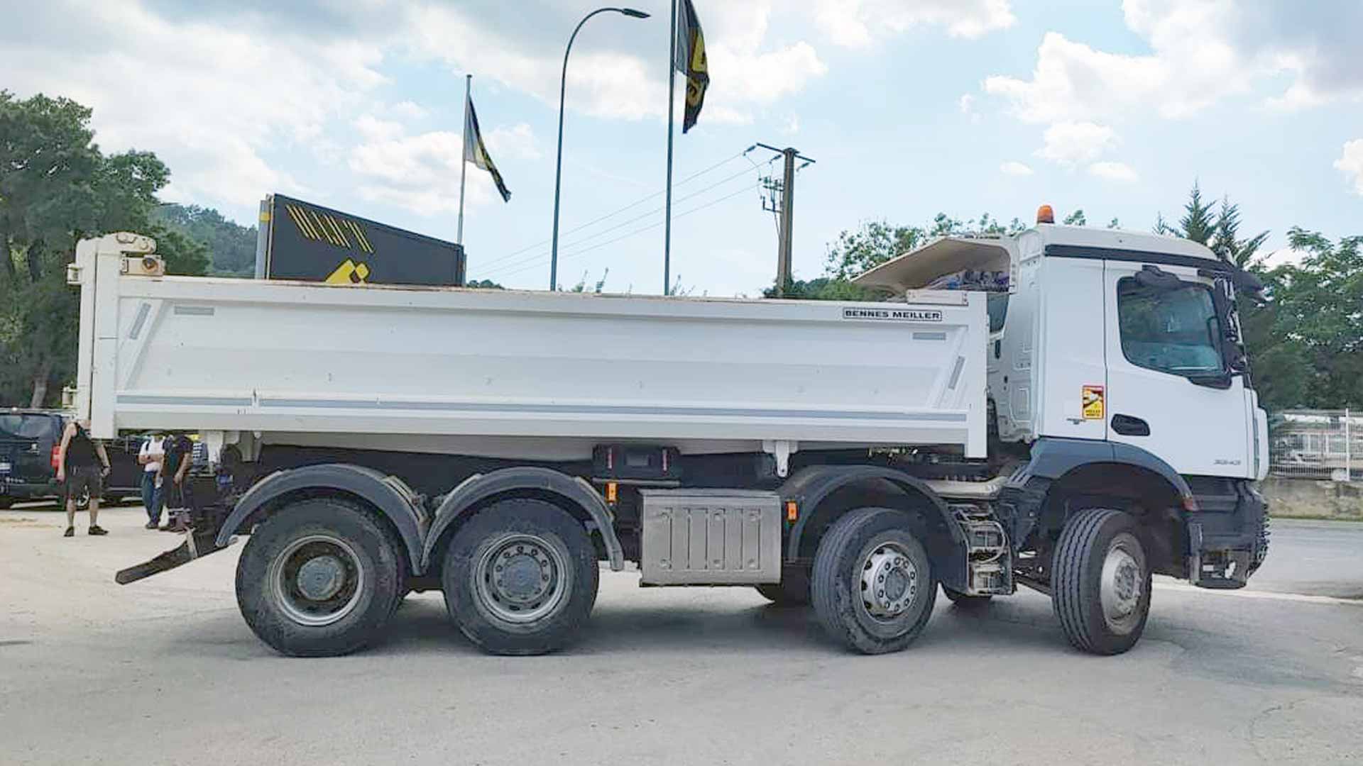 Camion 8x4 PMD transport